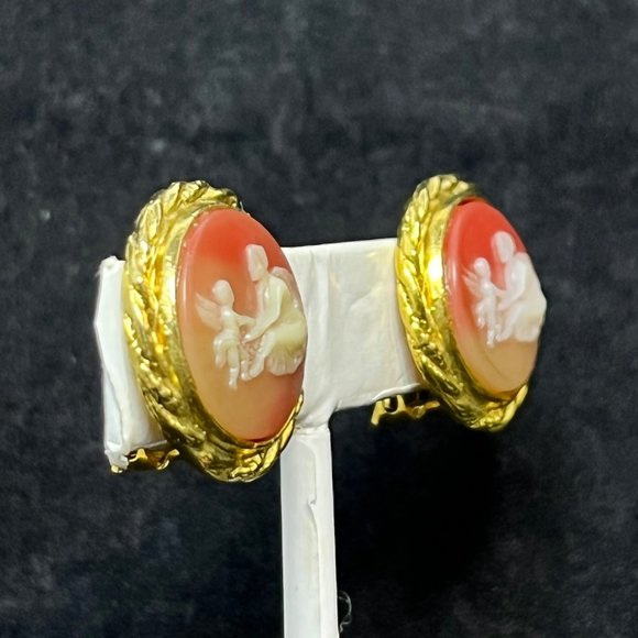 Gold Tone Carved Shell Woman With Fairy Cameo Button Clip On Earrings (3534) - Picture 4 of 7